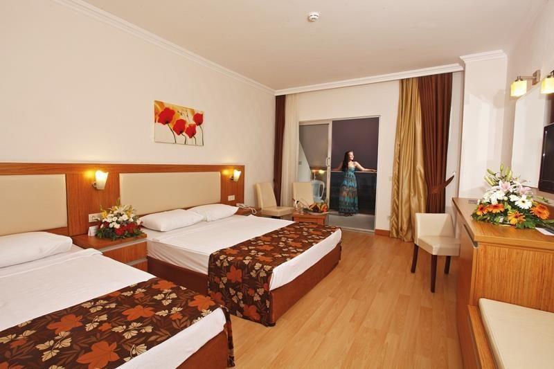 Cenger Beach Resort Spa Kızılot Exterior foto